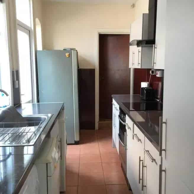5 Bedroom Student House Share Available July 1 2025