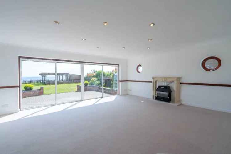 4 Bedroom Detached House with Sea Views