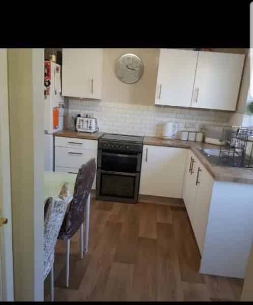 3 Bedroom Family Home Near School and Shops