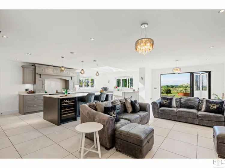 5 Bedroom Detached House For Sale Elmesthorpe