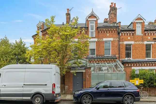 5 Bedroom Victorian House Hampstead 3200 sq ft Off Street Parking