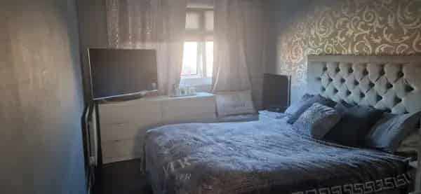 Flat For Rent , Epsom and Ewell, England