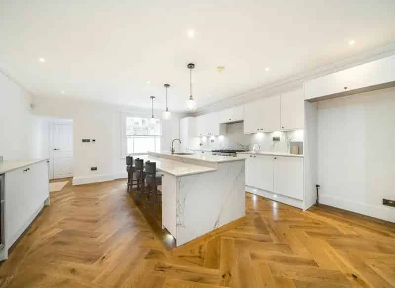 Four Bedroom Victorian Home Near Newington Green