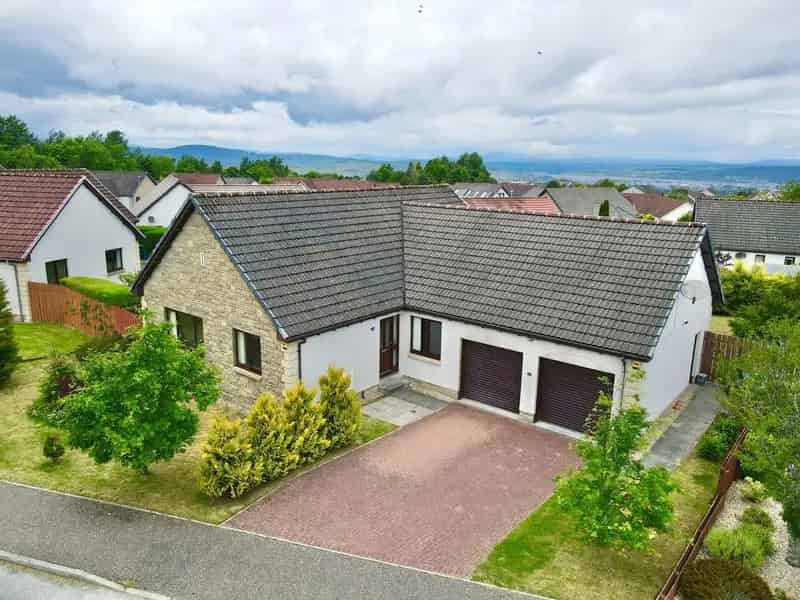 3 Bedroom Detached Bungalow for Sale in Inverness