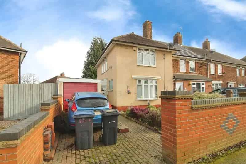 3 Bedroom End Terrace House Birmingham B33 For Sale
