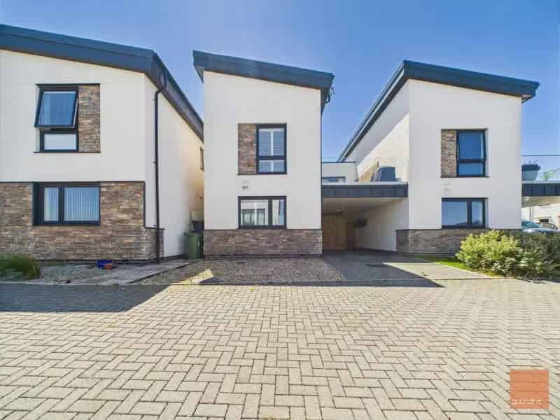 4 Bed House for Sale near Perranporth Beach