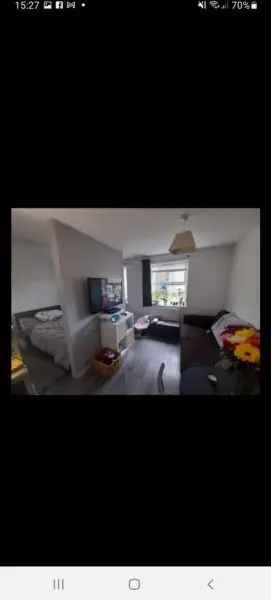 Flat For Rent in Southend-on-Sea, England