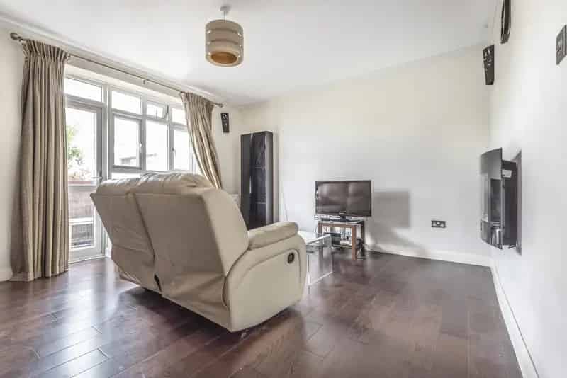 3-Bedroom Flat near Clapham Junction Battersea Park