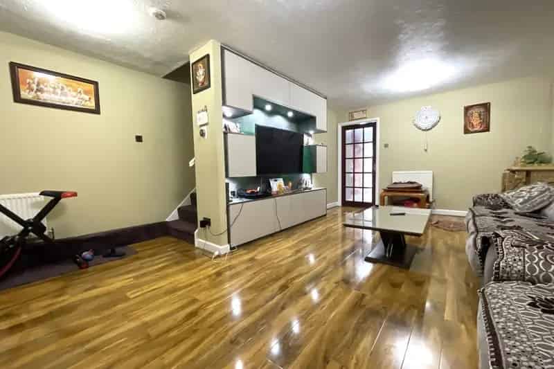 House For Rent , Three Rivers, England