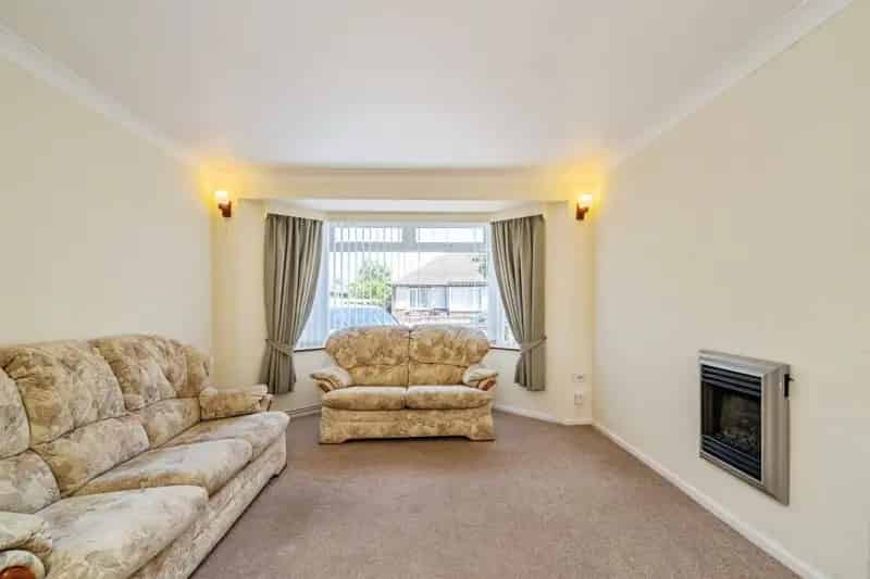 Three Bedroom Detached House Golreston On Sea Chain Free