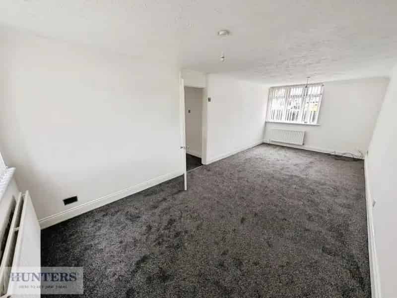 3 Bed Family Home for Sale - Modern Kitchen & Garden