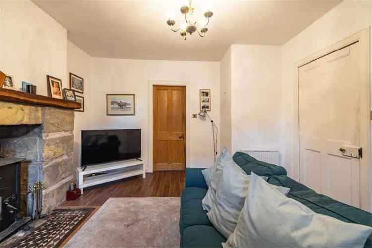 4 Bed House - Terraced with 2 Reception Rooms