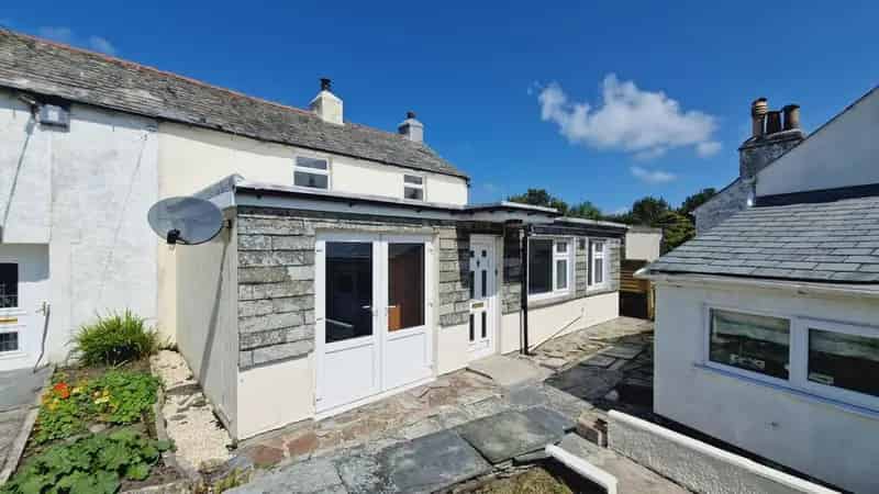 3 Bedroom End Terrace House to Rent