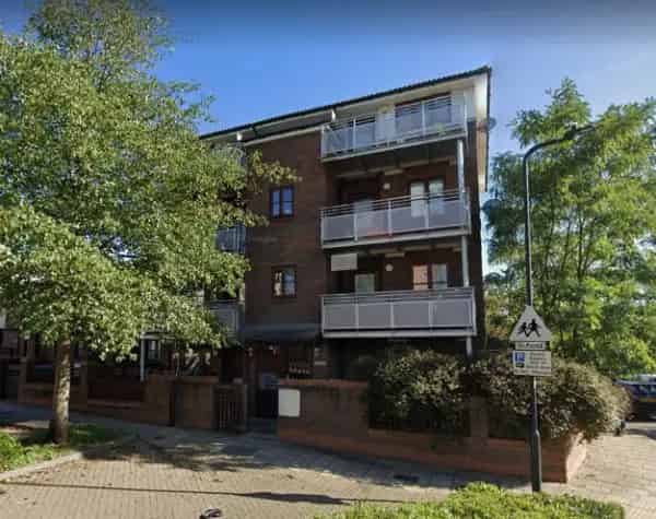 Affordable 1-Bedroom Flat near Schools and Parks