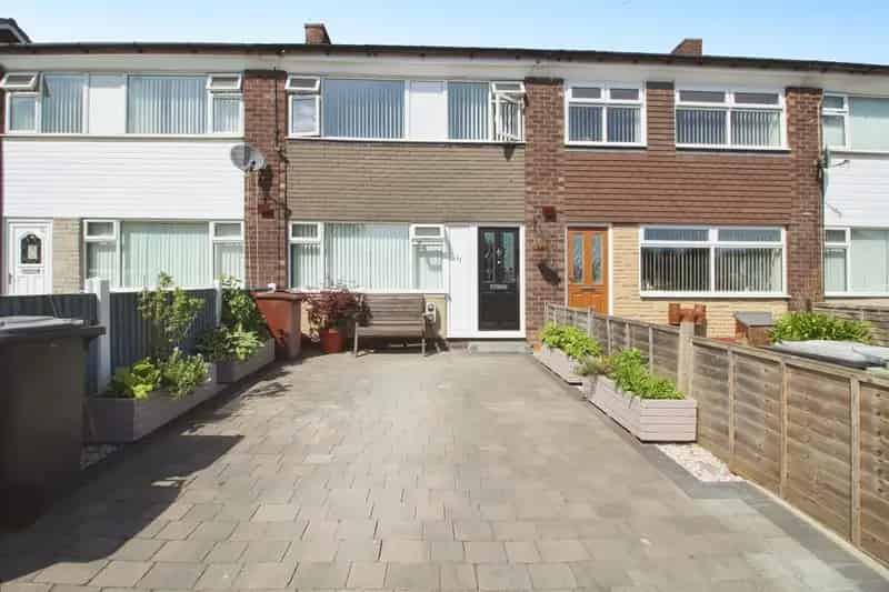 3 Bedroom Terraced House to Rent
