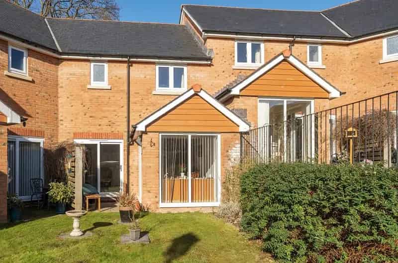 2 Bedroom Retirement Property for Sale