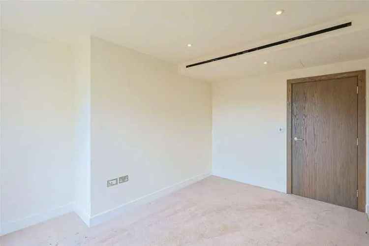 3 Bed Flat for Sale in Carvel House