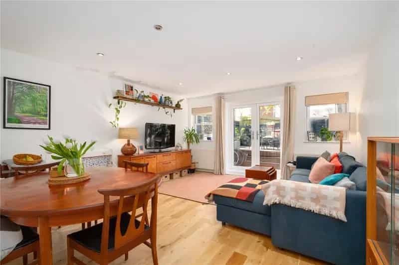 2 Bedroom Flat West Norwood - Victorian Maisonette