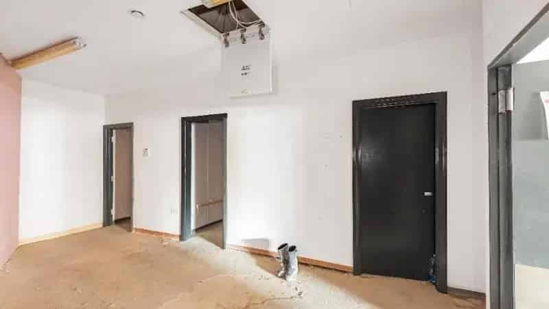 Double Fronted Retail Unit Pinner Town Centre