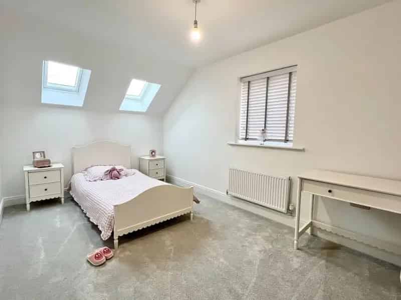 4 Bed Detached House for Sale