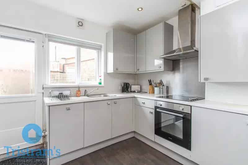 3 Bedroom Semi-Detached House To Rent Beeston