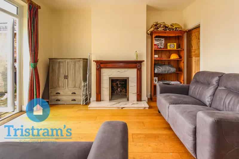 4 Bedroom Detached House to Rent in West Bridgford