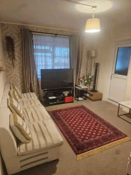 Flat For Rent in Birmingham, England