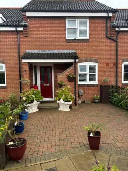 2 Bed House For Sale