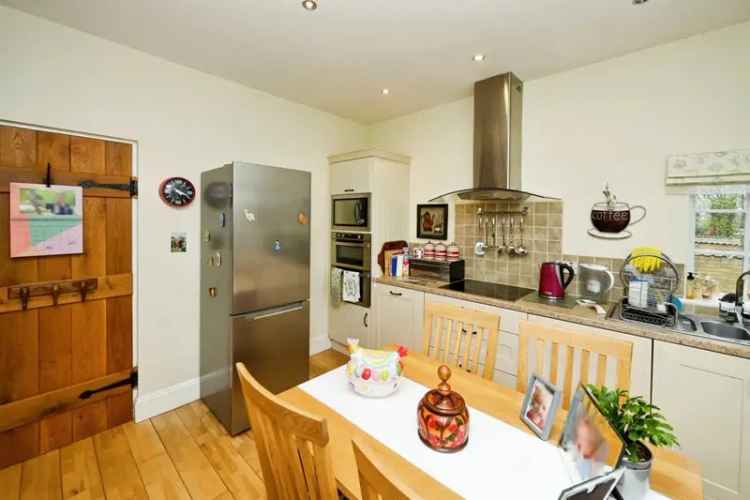 3 Bedroom Semi-Detached House Burgh Le Marsh