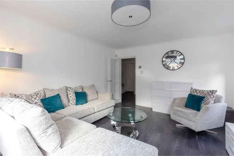 1 Bed Flat - Ground Floor with 1 Reception Room