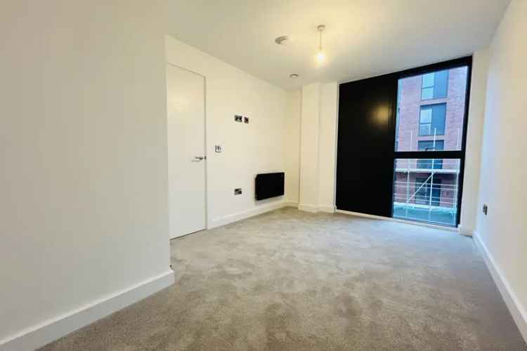 Studio Apartment City Centre Zero Deposit Available