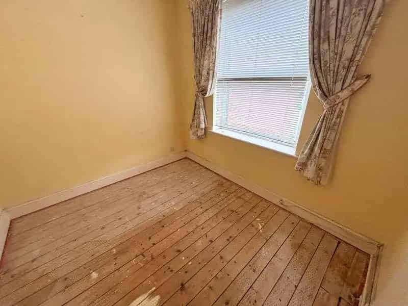 2 Bed House for Sale Near Local Amenities