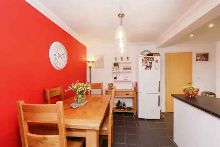 4 Bed Detached Family Home Marham