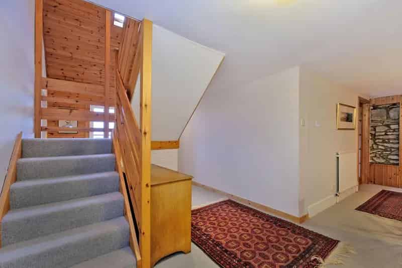 Idyllic Country Home: 4 Bed Detached House with Panoramic Views and Outbuildings