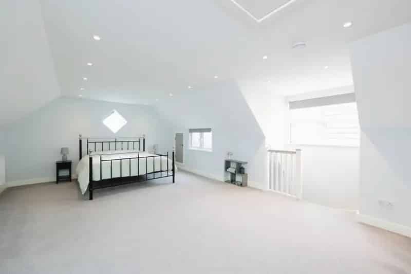Four Bedroom Detached House with Spacious Family Accommodation