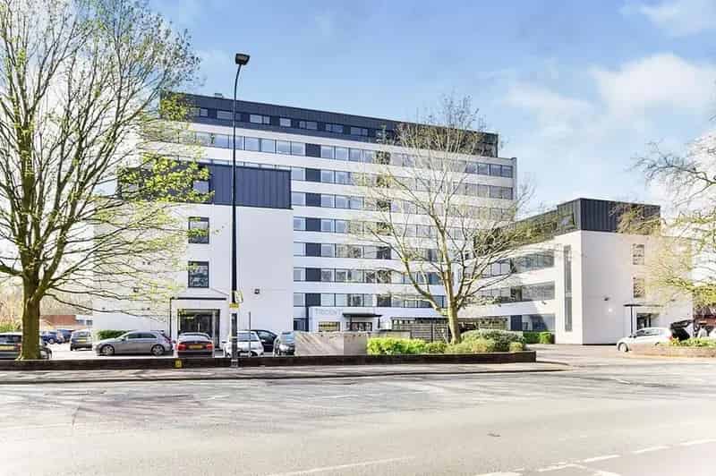 2 bedroom  Flat to rent, Sale, Cheshire, M33