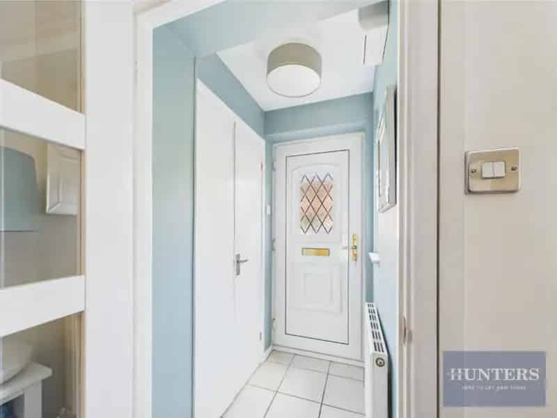 2 Bed House For Sale Modern Extended Kitchen Parking Garden