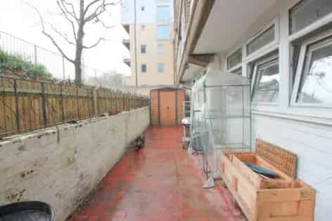 3 Bedroom Apartment near Shadwell Station London