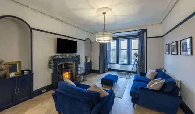Stunning Refurbished Detached Granite House with Open Plan Living