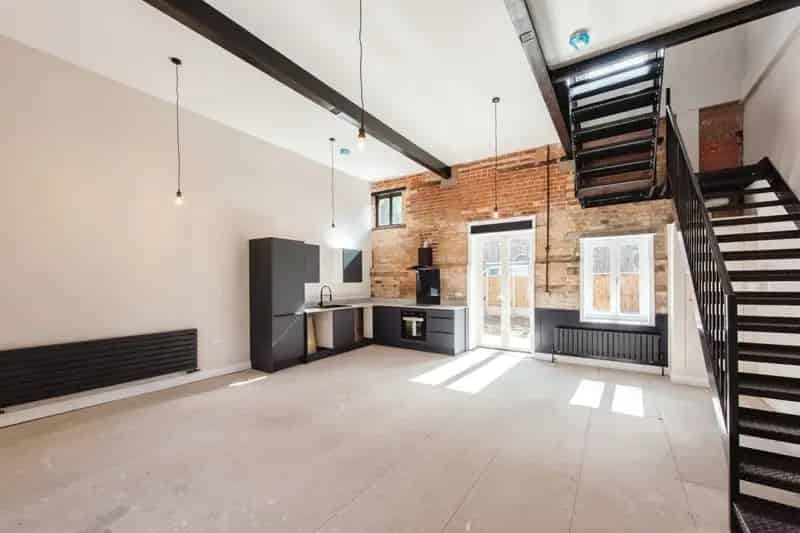 Stunning Redeveloped 2-Bedroom Townhouse Near Thetford Town Centre