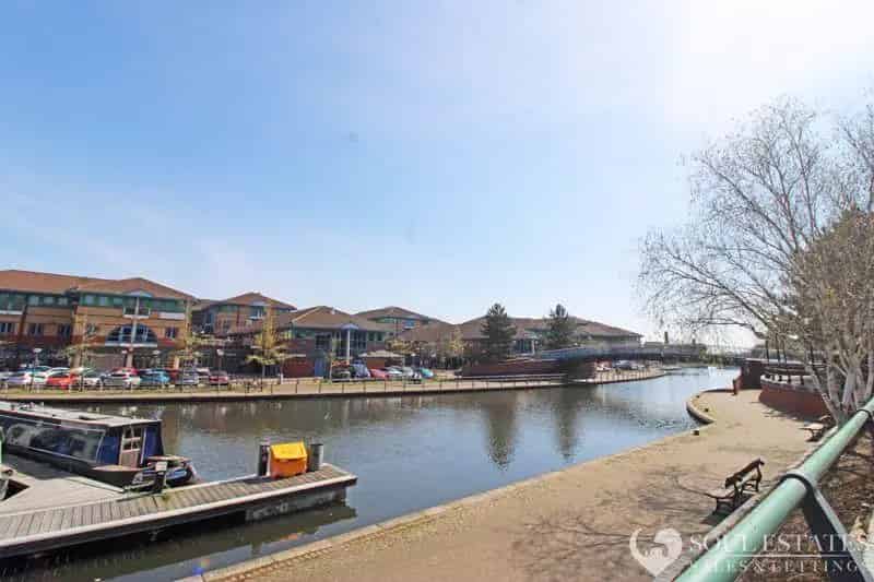 1 Bed Flat for Sale Canal Views Merry Hill