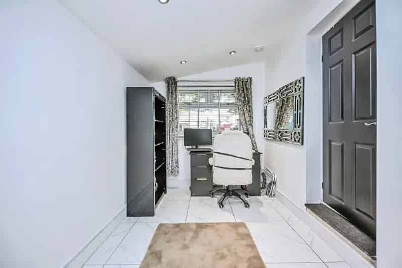 Spacious 5-Bed Semi-Detached Home in Childwall