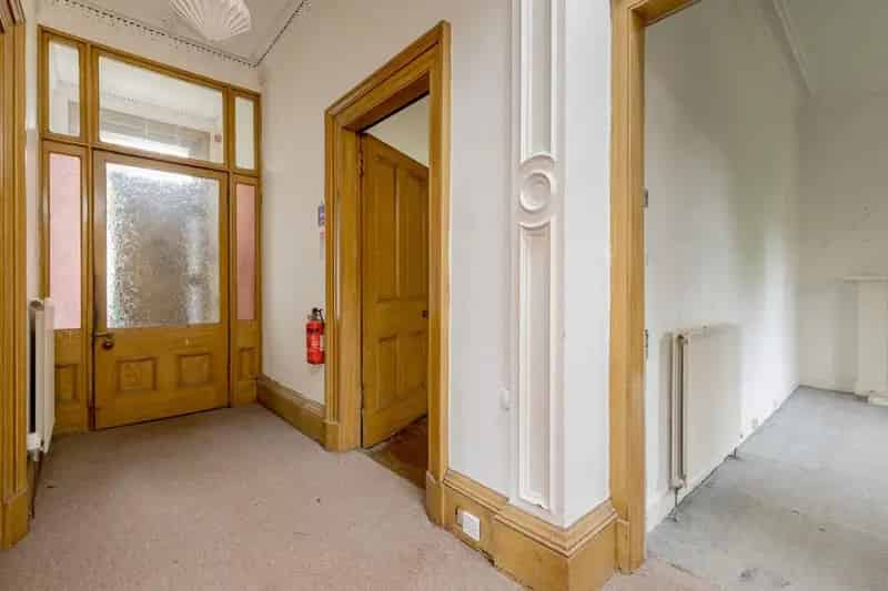 5 Bedroom Detached House For Sale in Edinburgh