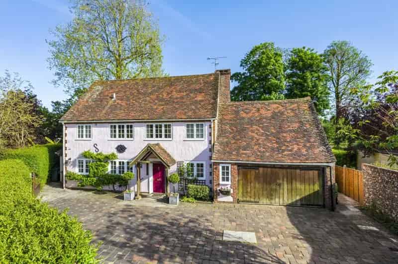 4 Bedroom Detached House for Sale in Funtington