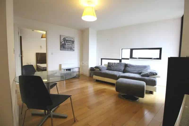 2 Bedroom Apartment House to Rent in Ancoats Manchester