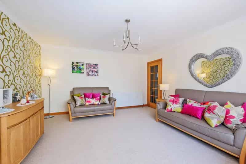 3 Bedroom Detached House for Sale in Berryden Aberdeen
