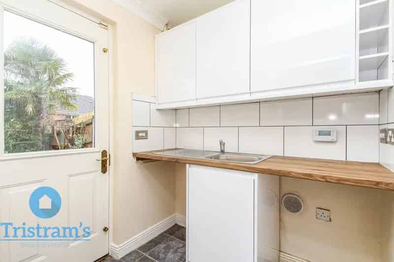 4 Bedroom Detached House for Rent