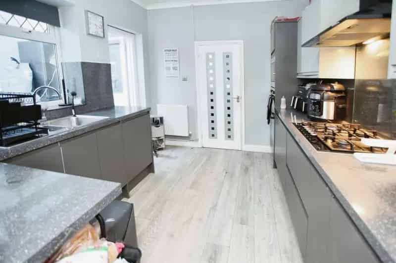 3 Bedroom Terraced House Abertridwr No Ongoing Chain