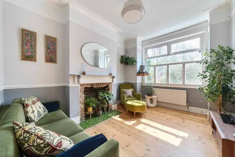 Four Bedroom Period House Near Tooting Stations