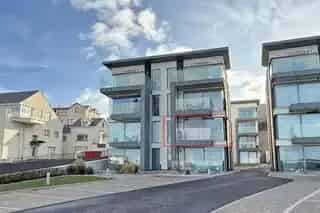 Luxury 3-Bed Apartment with Sea Views in Portstewart